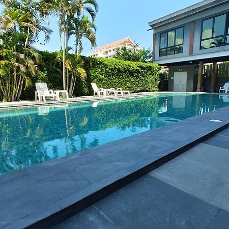 The Precious Aparthotel HHQ Exterior photo